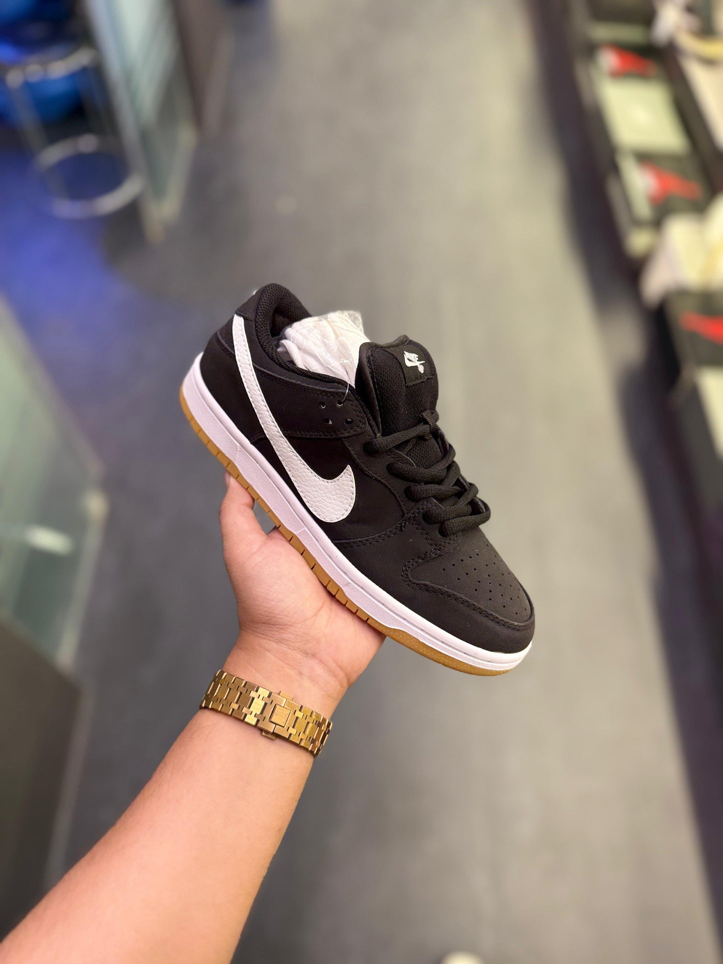 Nike SB Dunk Low Black Gum
