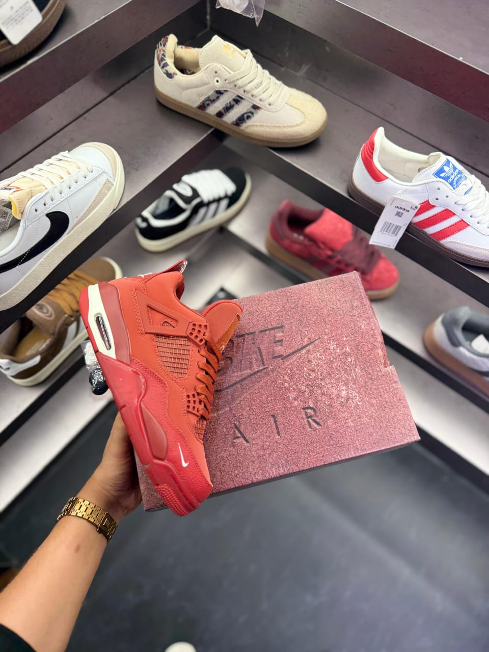 AIR JORDANS RETRO 4 NIGEL SYLVESTER