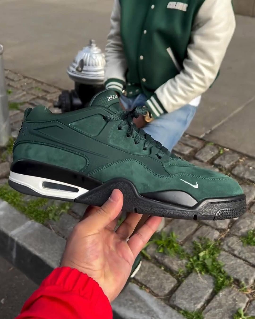 💚 Nike Green Air Max Inspired Sneakers – Bold & Sporty Look
