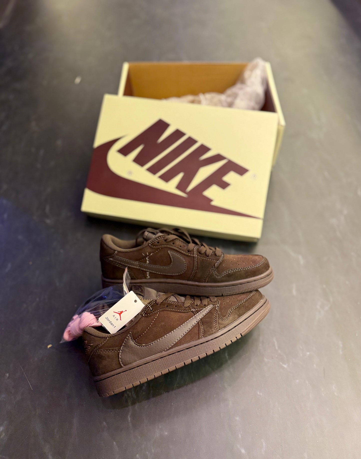 Nike Air Jordan 1 Low OG - Brown Suede Edition