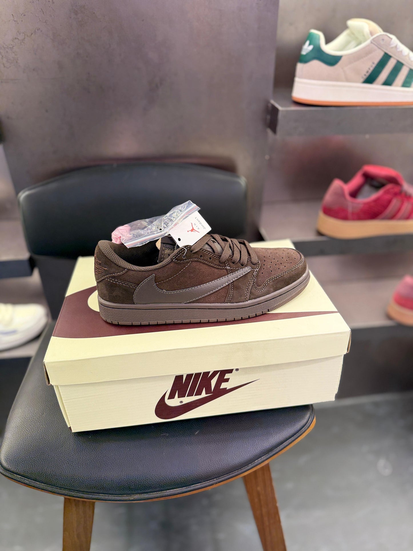 Nike Air Jordan 1 Low OG - Brown Suede Edition